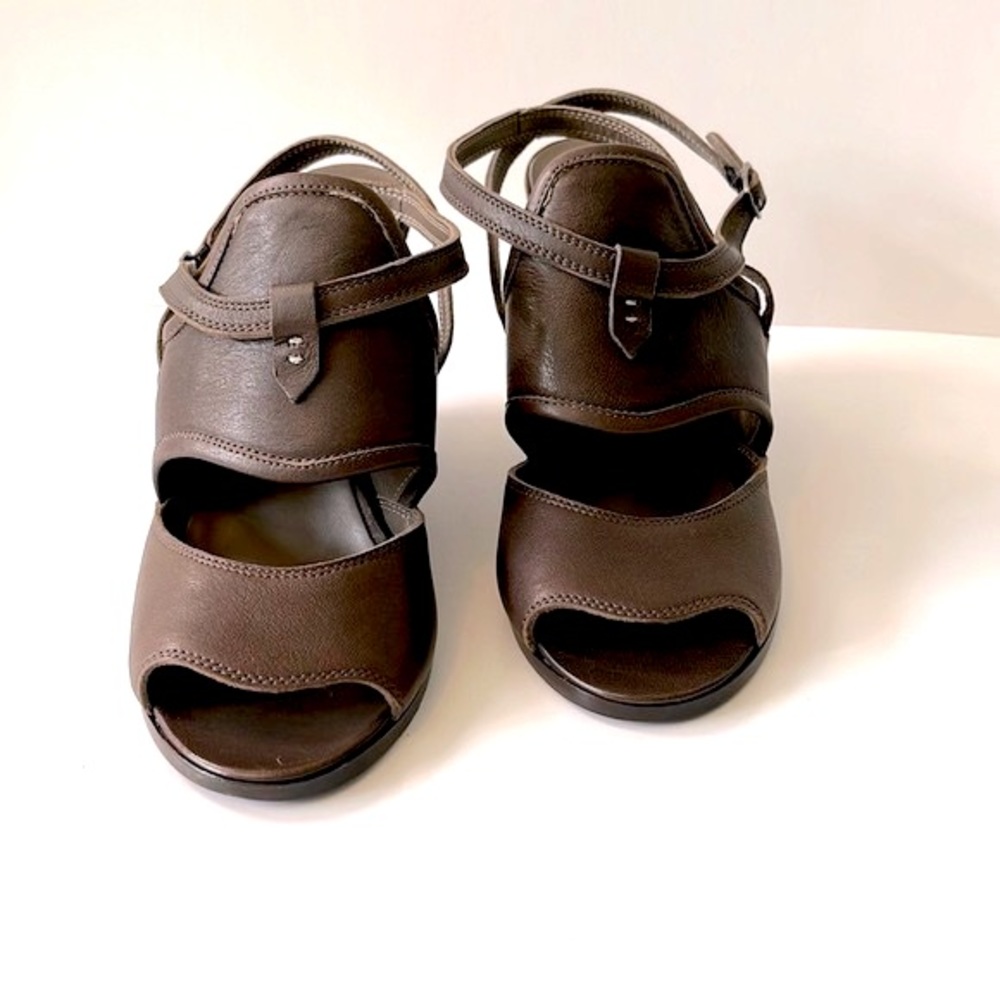 Belle by Sigerson Morrison Leather Ankle Strap Wedge Sandal, Brown, size 8B